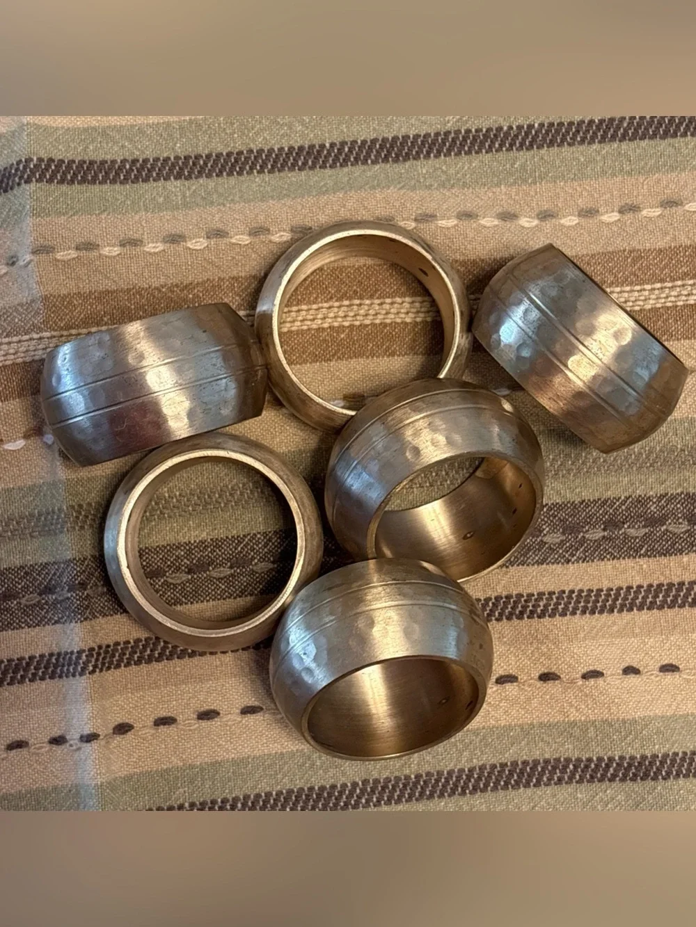 Vintage Solid Brass Napkin Rings Set of 6 Heavy Round Grooved Aged Patina 1